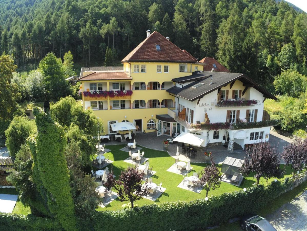 Landhotel Latscherhof Coldrano Exterior photo