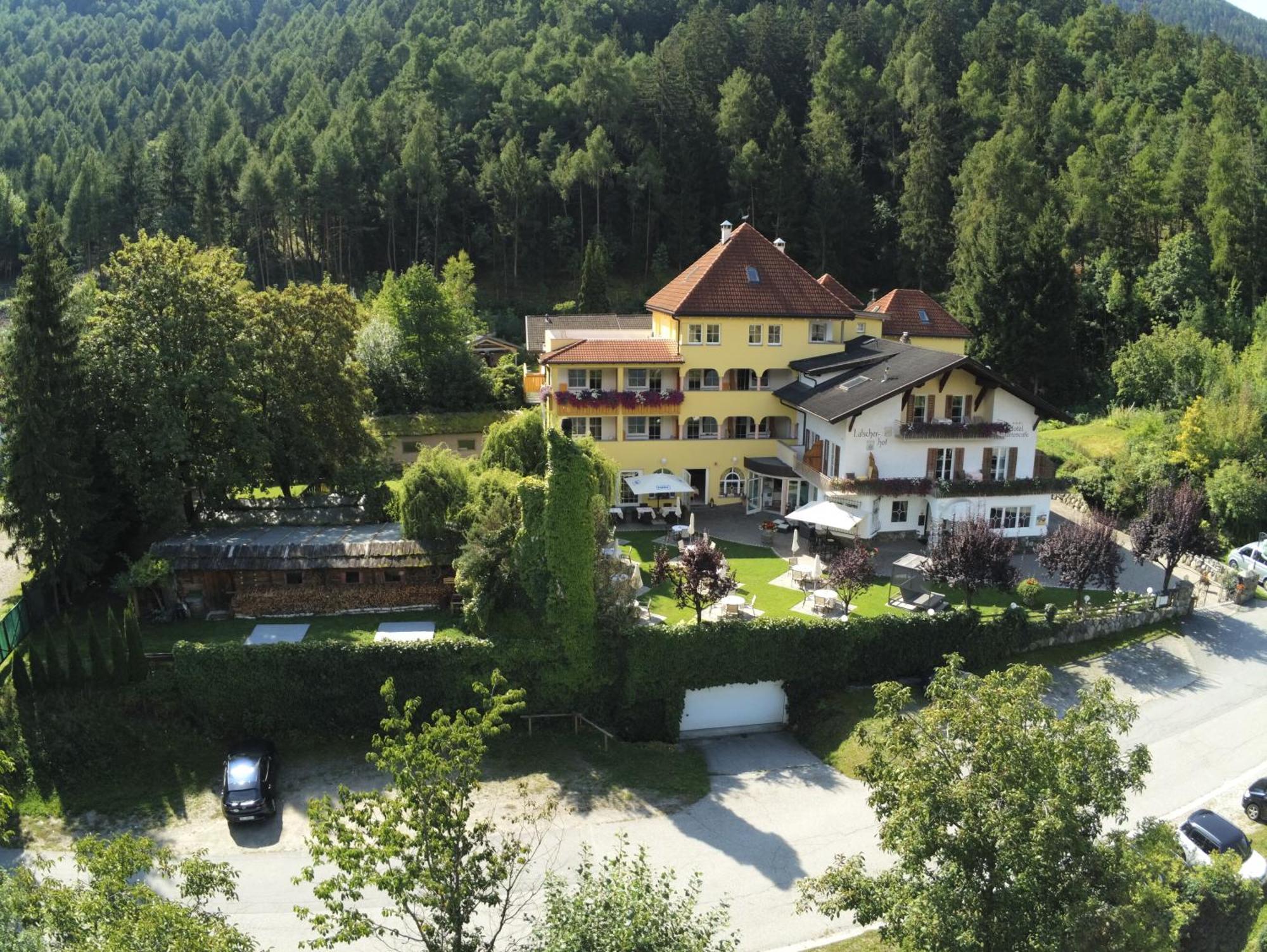 Landhotel Latscherhof Coldrano Exterior photo