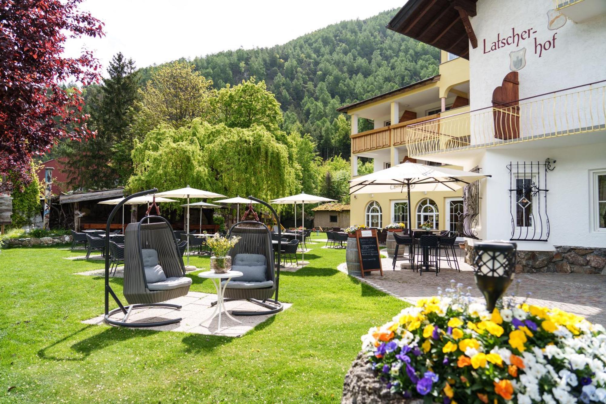 Landhotel Latscherhof Coldrano Exterior photo